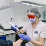 Московские салоны проверяют из-за названия «медицинский педикюр»