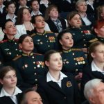Правительство РФ повышает предельный возраст службы для женщин — проект в Госдуме